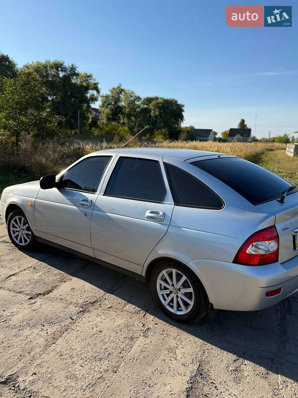 Хетчбек ВАЗ / Lada 2172 Priora 2013 в Прилуках