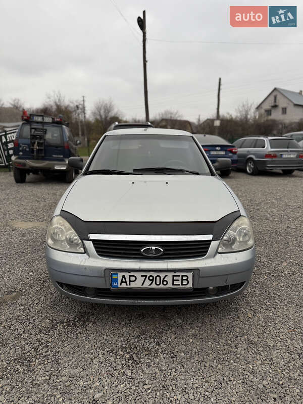 Хетчбек ВАЗ / Lada 2172 Priora 2009 в Смілі фото 4 Хетчбек ВАЗ / Lada 2172 Priora 2009 в Смілі