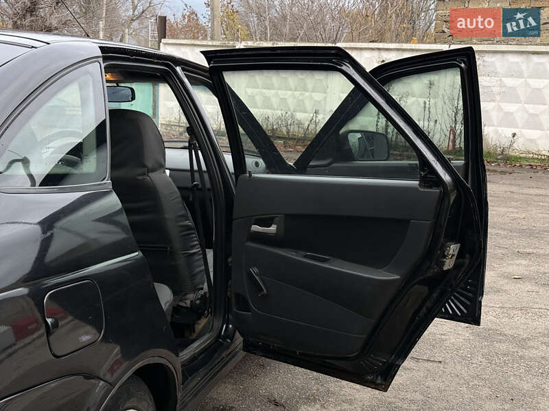 Хэтчбек ВАЗ / Lada 2172 Priora 2013 в Первомайске фото 5 Хэтчбек ВАЗ / Lada 2172 Priora 2013 в Первомайске