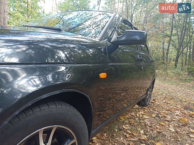 Хетчбек ВАЗ / Lada 2172 Priora 2008 в Сумах фото 5 Хетчбек ВАЗ / Lada 2172 Priora 2008 в Сумах