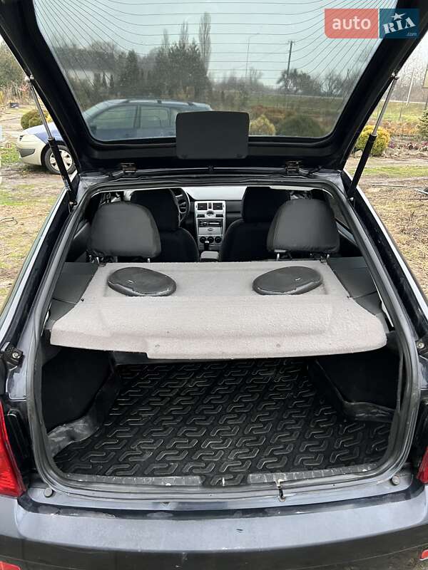 Хэтчбек ВАЗ / Lada 2172 Priora 2008 в Локачах фото 9 Хэтчбек ВАЗ / Lada 2172 Priora 2008 в Локачах