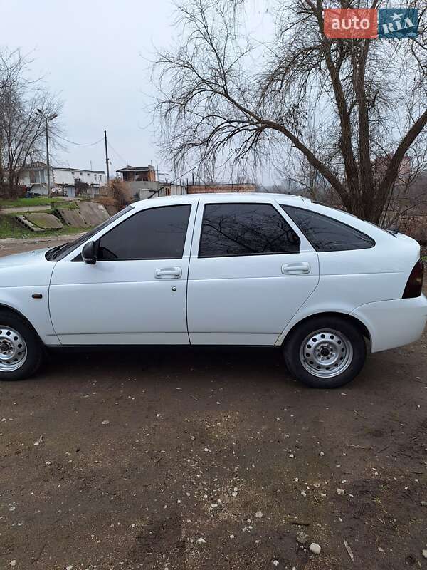 Хетчбек ВАЗ / Lada 2172 Priora 2013 в Запоріжжі