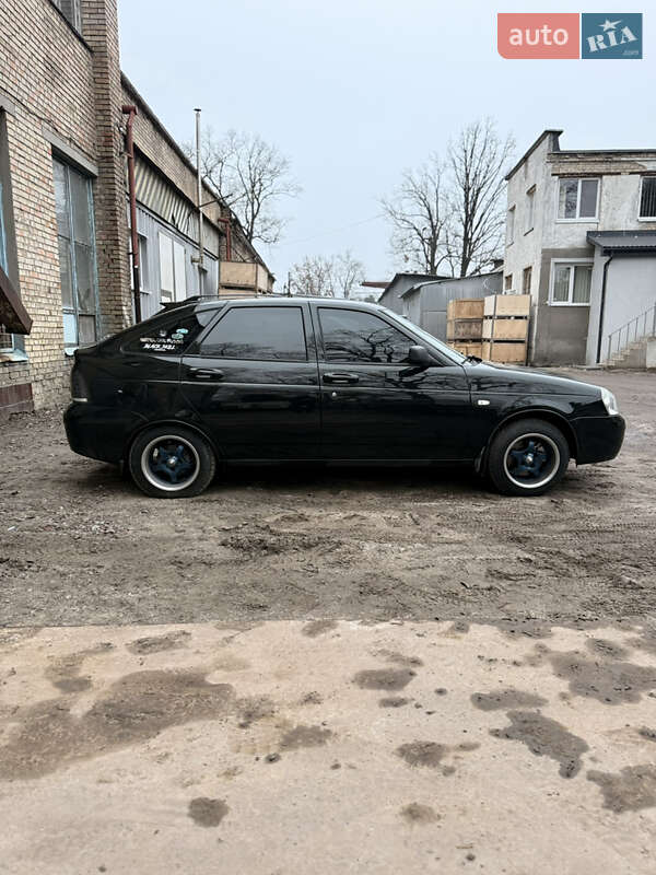 Хэтчбек ВАЗ / Lada 2172 Priora 2008 в Ирпене