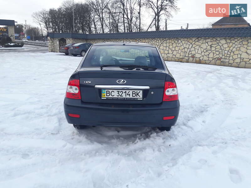 Хетчбек ВАЗ / Lada 2172 Priora 2008 в Львові