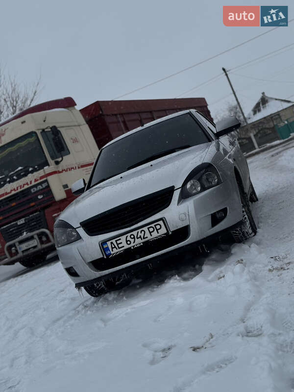 ВАЗ / Lada 2172 Priora 2011