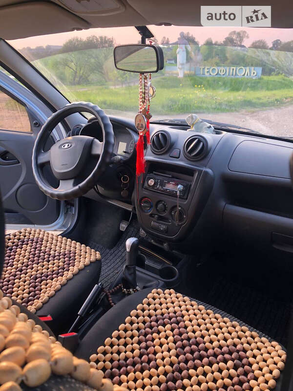 Седан ВАЗ / Lada 2190 Granta 2013 в Теофиполе