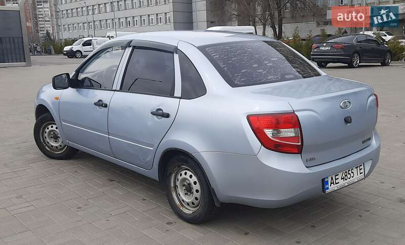 Седан ВАЗ / Lada 2190 Granta 2012 в Днепре фото 4 Седан ВАЗ / Lada 2190 Granta 2012 в Днепре