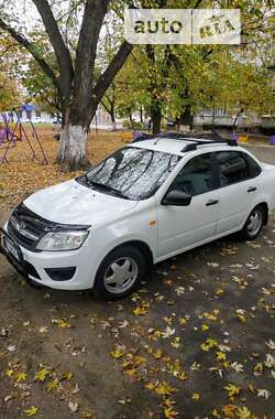 Седан ВАЗ / Lada 2190 Granta 2016 в Кременчуге