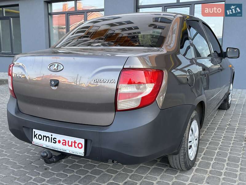 Седан ВАЗ / Lada 2190 Granta 2015 в Виннице
