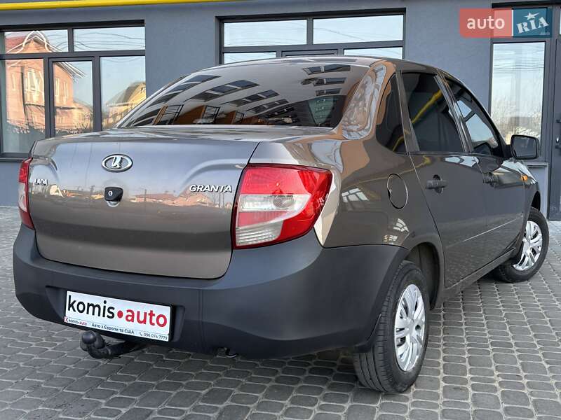 Седан ВАЗ / Lada 2190 Granta 2015 в Виннице