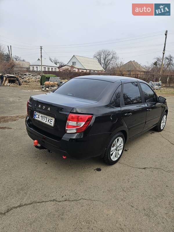 Седан ВАЗ / Lada 2190 Granta 2021 в Городище
