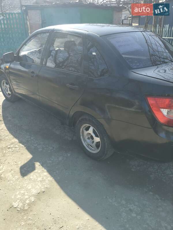 Седан ВАЗ / Lada 2190 Granta 2012 в Запорожье фото 20 Седан ВАЗ / Lada 2190 Granta 2012 в Запорожье