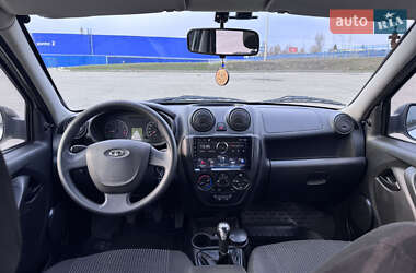 Седан ВАЗ 2190 Granta 2013 в 
