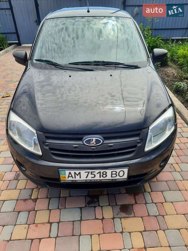 Седан ВАЗ / Lada 2190 Granta 2014 в Житомире
