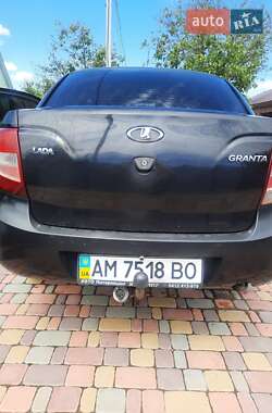 Седан ВАЗ 2190 Granta 2014 в 