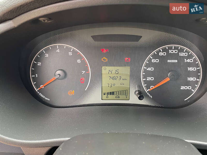 Седан ВАЗ / Lada 2190 Granta 2014 в Ахтырке