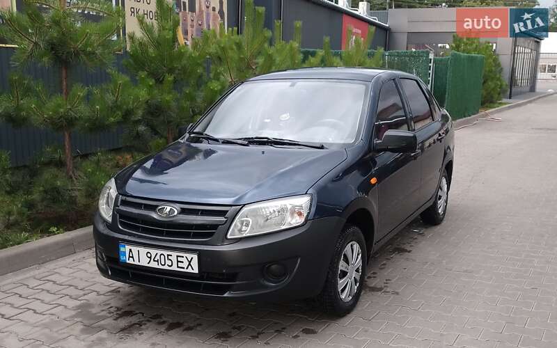 Седан ВАЗ / Lada 2190 Granta 2012 в Києві