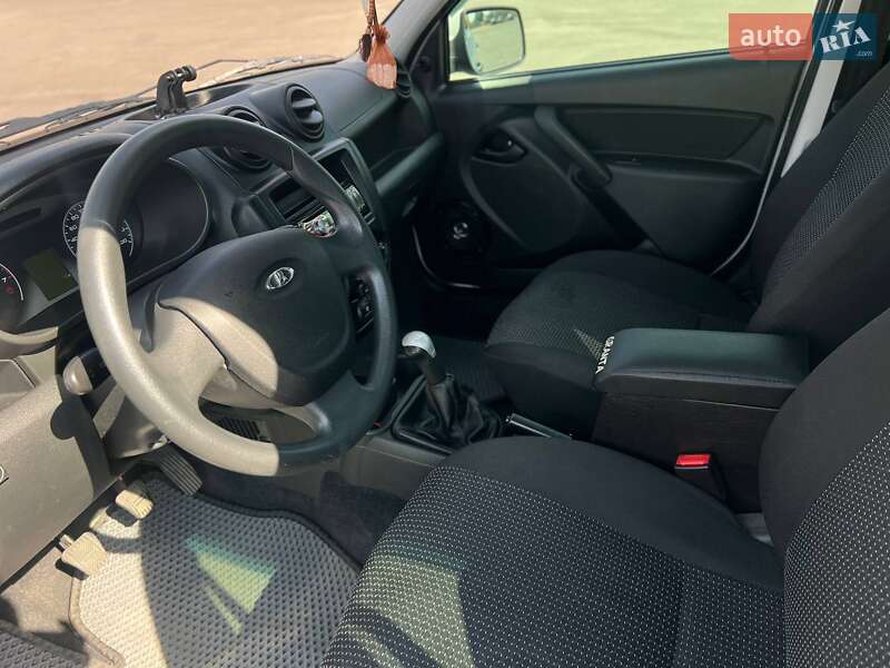 Седан ВАЗ / Lada 2190 Granta 2013 в Запоріжжі