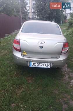 Седан ВАЗ 2190 Granta 2013 в Гусятине