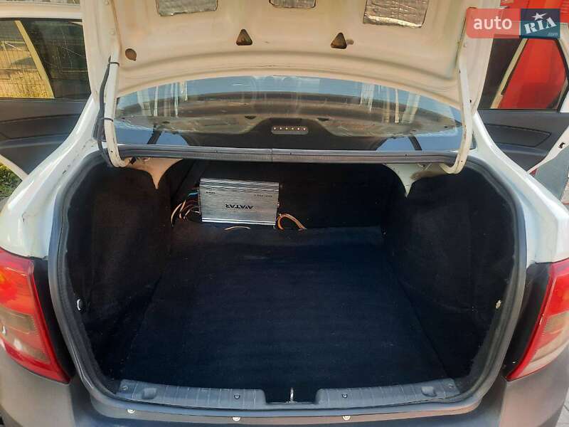 Седан ВАЗ / Lada 2190 Granta 2012 в Черкассах