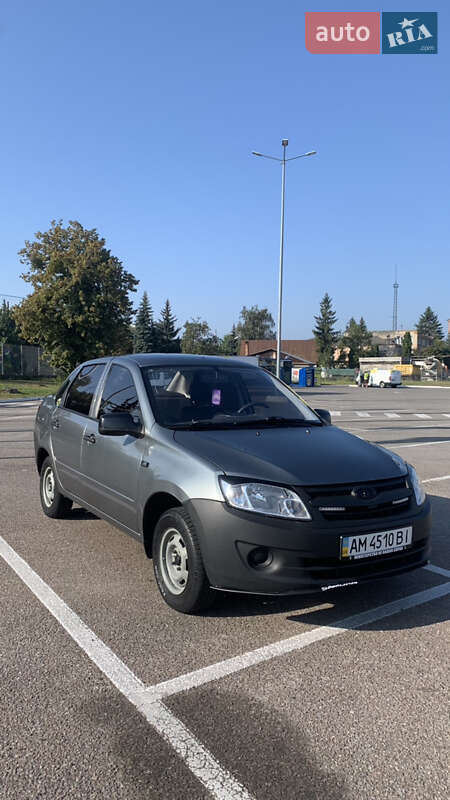 Седан ВАЗ / Lada 2190 Granta 2012 в Житомире