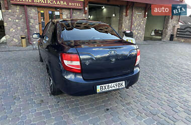 Седан ВАЗ 2190 Granta 2013 в 