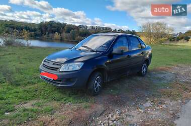 Седан ВАЗ 2190 Granta 2012 в 