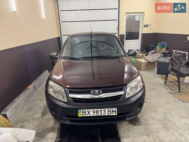 Седан ВАЗ / Lada 2190 Granta 2013 в Бердичеве фото 2 Седан ВАЗ / Lada 2190 Granta 2013 в Бердичеве