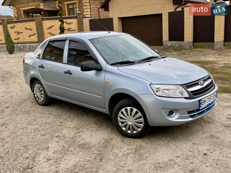 Седан ВАЗ / Lada 2190 Granta 2014 в Ахтырке фото Седан ВАЗ / Lada 2190 Granta 2014 в Ахтырке