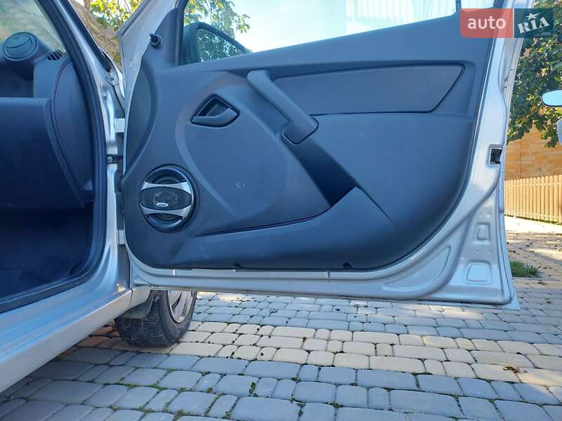 Седан ВАЗ / Lada 2190 Granta 2014 в Вінниці фото 10 Седан ВАЗ / Lada 2190 Granta 2014 в Вінниці