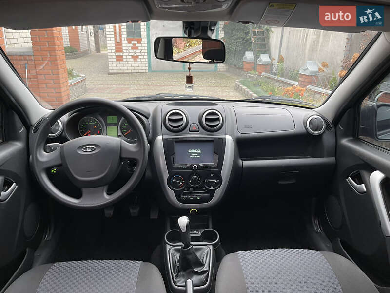 Седан ВАЗ / Lada 2190 Granta 2015 в Харкові