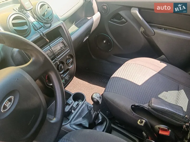 ВАЗ / Lada 2190 Granta 2014 VIN XTA219010E0282620 фото оголошення 4 з 38