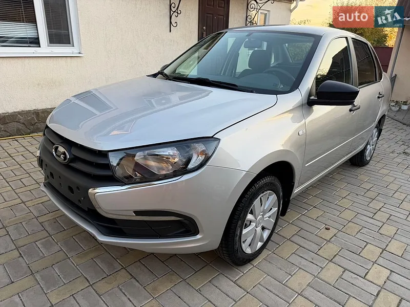 ВАЗ / Lada 2190 Granta