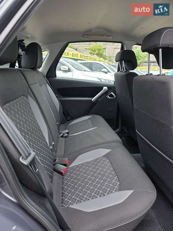 Хэтчбек ВАЗ / Lada 2192 Granta 2021 в Запорожье фото 12 Хэтчбек ВАЗ / Lada 2192 Granta 2021 в Запорожье