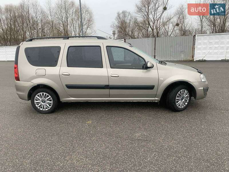 Универсал ВАЗ / Lada Largus 2015 в Киеве