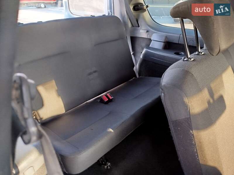 Универсал ВАЗ / Lada Largus 2014 в Житомире фото 15 Универсал ВАЗ / Lada Largus 2014 в Житомире