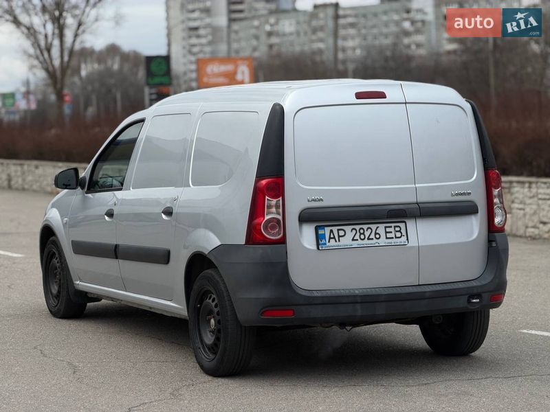 Вантажопасажирський фургон ВАЗ / Lada Largus 2016 в Запоріжжі