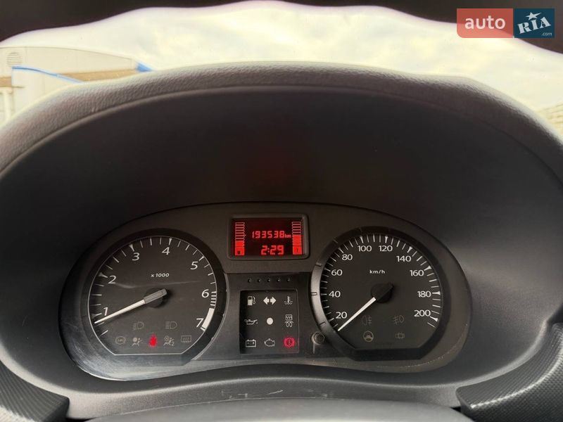 Вантажопасажирський фургон ВАЗ / Lada Largus 2016 в Запоріжжі