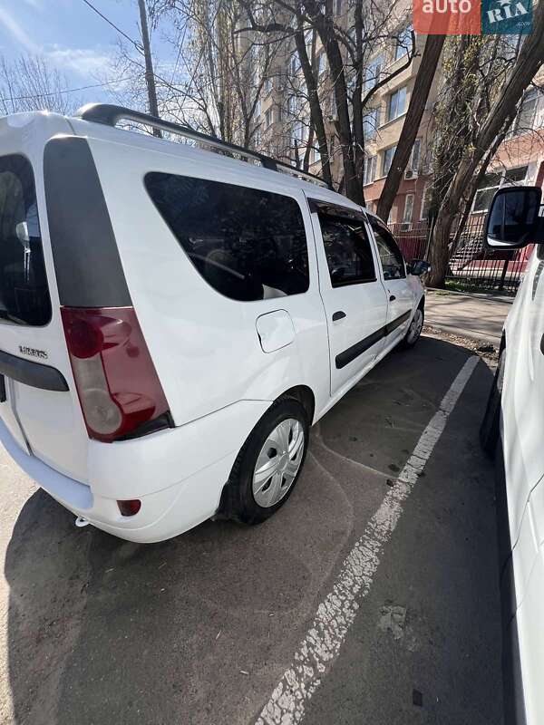 ВАЗ / Lada Largus 2013