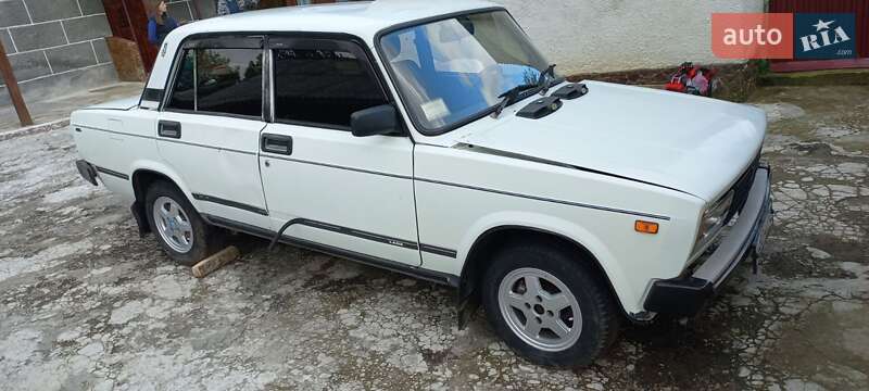 Седан ВАЗ / Lada Riva 1993 в Самборе