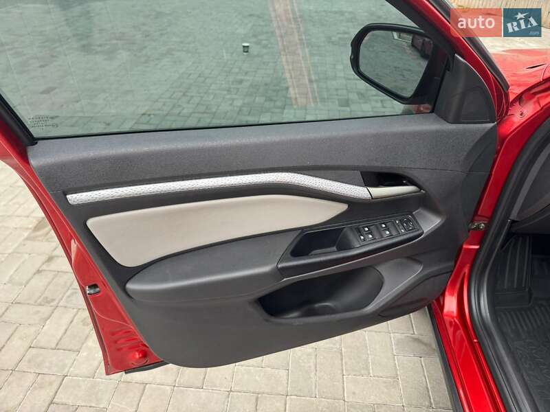 Седан ВАЗ / Lada Vesta Cross 2020 в Черкасах фото 9 Седан ВАЗ / Lada Vesta Cross 2020 в Черкасах