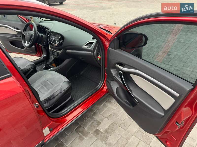 Седан ВАЗ / Lada Vesta Cross 2020 в Черкасах фото 14 Седан ВАЗ / Lada Vesta Cross 2020 в Черкасах