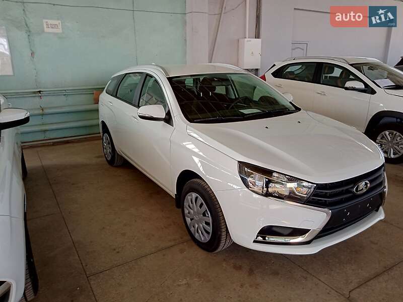 Седан ВАЗ / Lada Vesta 2022 в Черкасах