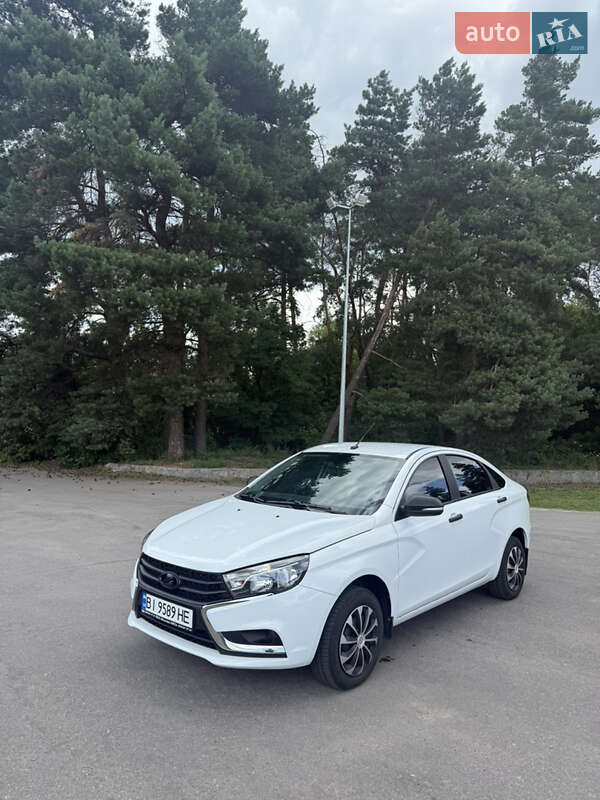 ВАЗ / Lada Vesta 2021