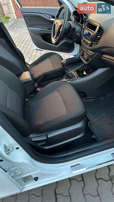 Седан ВАЗ / Lada Vesta 2021 в Львові