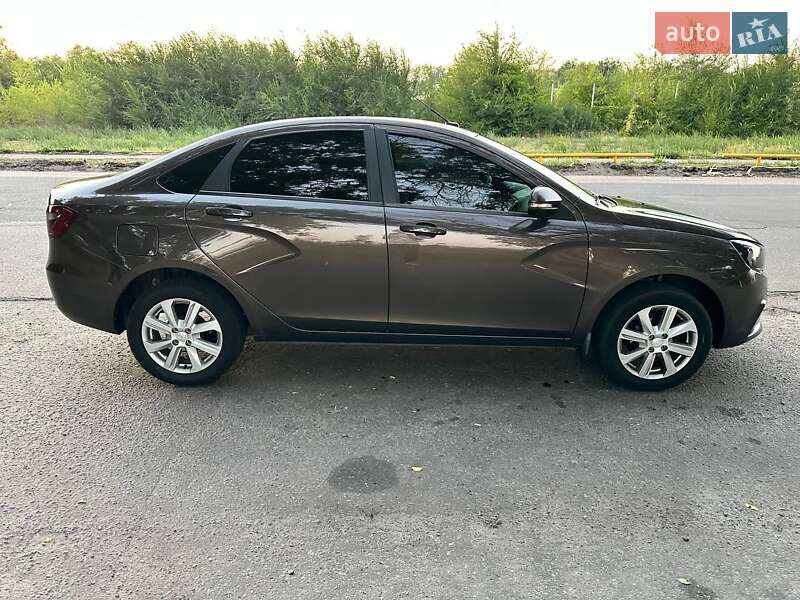 Седан ВАЗ / Lada Vesta 2021 в Дніпрі