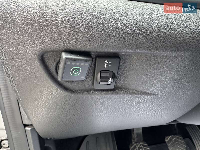 Седан ВАЗ / Lada Vesta 2021 в Киеве