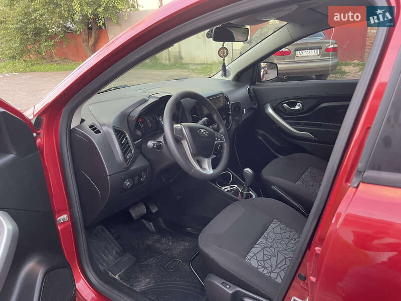 Хэтчбек ВАЗ / Lada XRay 2019 в Киеве