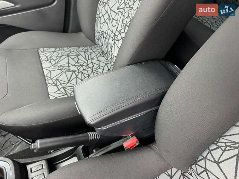 Хэтчбек ВАЗ / Lada XRay 2019 в Киеве фото 36 Хэтчбек ВАЗ / Lada XRay 2019 в Киеве