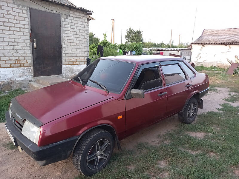 ВАЗ 21099